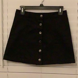 Forever 21 women black skirt